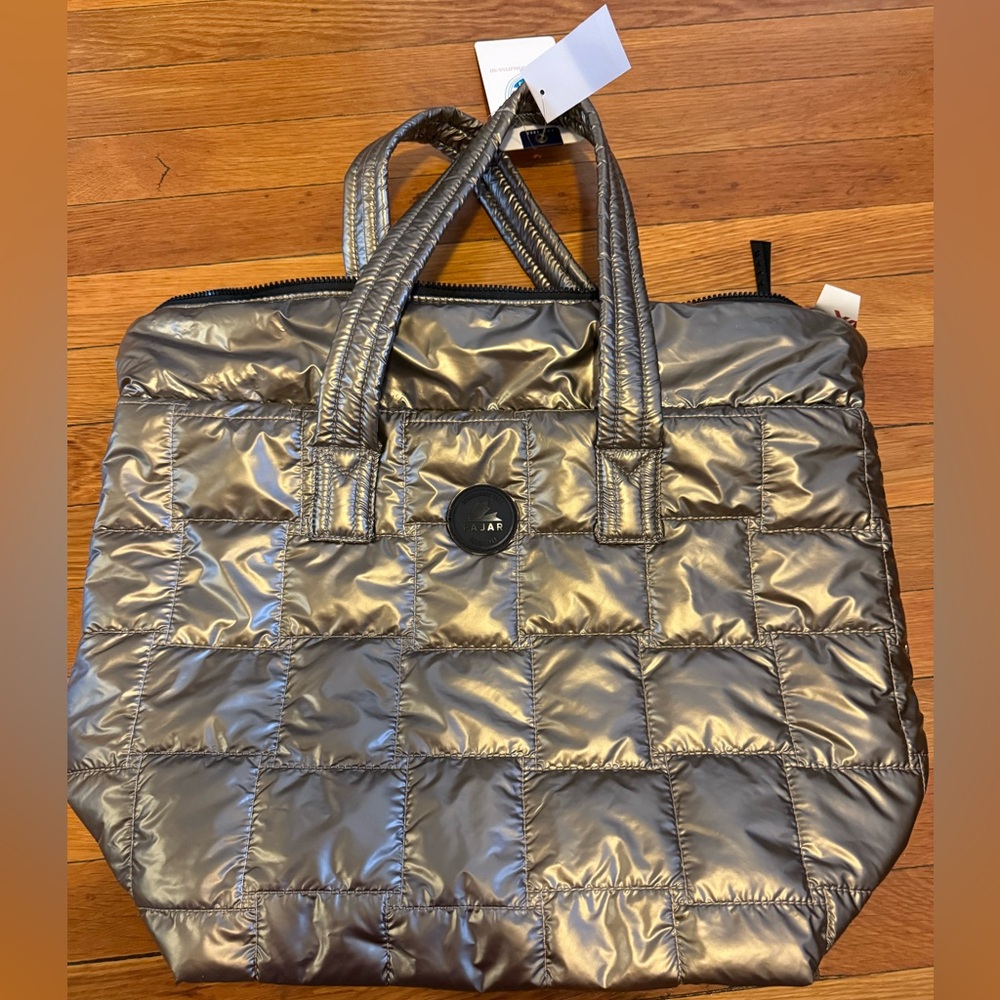 Pajar Metallic silver pewter sacTote Bag purse ski gym